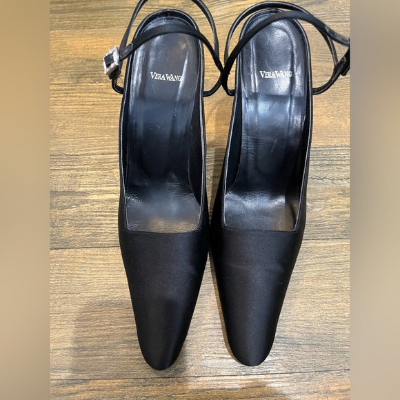 Vera Wang Vintage Black Satin Strappy Rounded Pointy Toe Heels Sz. 8.5 - Picture 3 of 10
